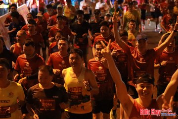 BƯỚC CHẠY CHÀO XUÂN THÀNH PHỐ QUẢNG NGÃI 2024 - Ảnh #1213081