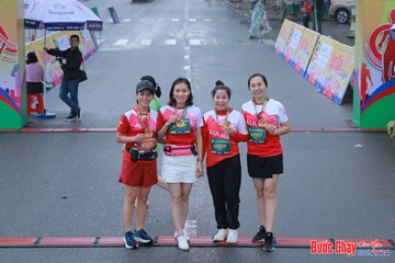 BƯỚC CHẠY CHÀO XUÂN THÀNH PHỐ QUẢNG NGÃI 2024 - Ảnh #1252401