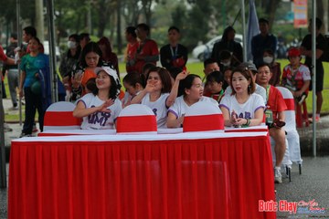 BƯỚC CHẠY CHÀO XUÂN THÀNH PHỐ QUẢNG NGÃI 2024 - Ảnh #1231618