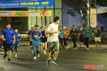 BƯỚC CHẠY CHÀO XUÂN THÀNH PHỐ QUẢNG NGÃI 2024 - Ảnh #1223503