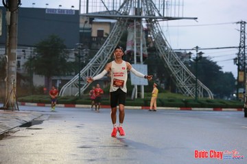 BƯỚC CHẠY CHÀO XUÂN THÀNH PHỐ QUẢNG NGÃI 2024 - Ảnh #1230373
