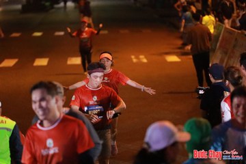 BƯỚC CHẠY CHÀO XUÂN THÀNH PHỐ QUẢNG NGÃI 2024 - Ảnh #1245974