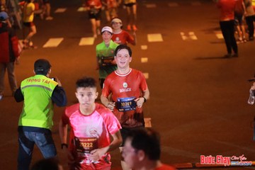 BƯỚC CHẠY CHÀO XUÂN THÀNH PHỐ QUẢNG NGÃI 2024 - Ảnh #1248778