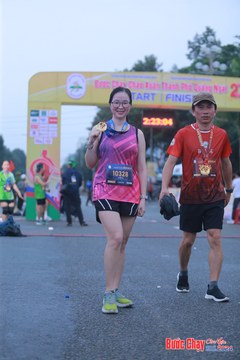 BƯỚC CHẠY CHÀO XUÂN THÀNH PHỐ QUẢNG NGÃI 2024 - Ảnh #1221510