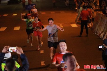 BƯỚC CHẠY CHÀO XUÂN THÀNH PHỐ QUẢNG NGÃI 2024 - Ảnh #1246973