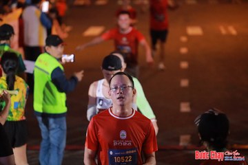 BƯỚC CHẠY CHÀO XUÂN THÀNH PHỐ QUẢNG NGÃI 2024 - Ảnh #1249166