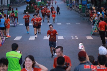 BƯỚC CHẠY CHÀO XUÂN THÀNH PHỐ QUẢNG NGÃI 2024 - Ảnh #1250500