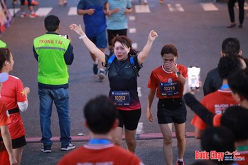 BƯỚC CHẠY CHÀO XUÂN THÀNH PHỐ QUẢNG NGÃI 2024 - Ảnh #1250331