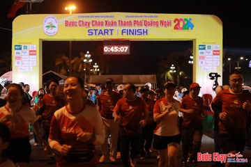 BƯỚC CHẠY CHÀO XUÂN THÀNH PHỐ QUẢNG NGÃI 2024 - Ảnh #1238793