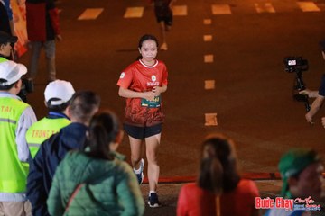 BƯỚC CHẠY CHÀO XUÂN THÀNH PHỐ QUẢNG NGÃI 2024 - Ảnh #1246038