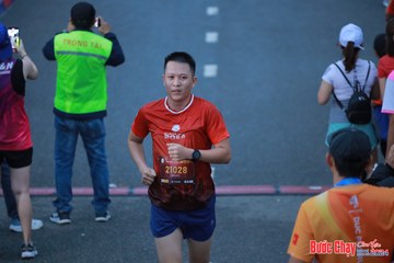 BƯỚC CHẠY CHÀO XUÂN THÀNH PHỐ QUẢNG NGÃI 2024 - Ảnh #1251343