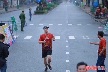 BƯỚC CHẠY CHÀO XUÂN THÀNH PHỐ QUẢNG NGÃI 2024 - Ảnh #1252197