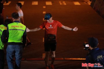 BƯỚC CHẠY CHÀO XUÂN THÀNH PHỐ QUẢNG NGÃI 2024 - Ảnh #1240905