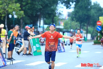 BƯỚC CHẠY CHÀO XUÂN THÀNH PHỐ QUẢNG NGÃI 2024 - Ảnh #1231290