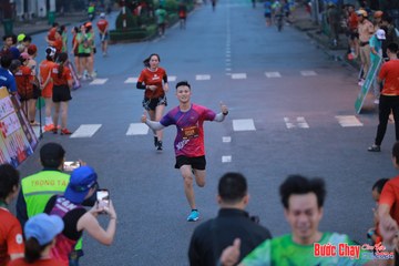 BƯỚC CHẠY CHÀO XUÂN THÀNH PHỐ QUẢNG NGÃI 2024 - Ảnh #1250852