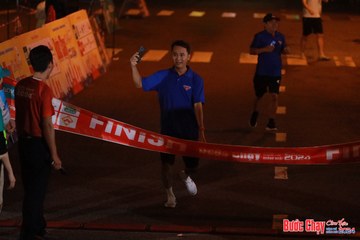 BƯỚC CHẠY CHÀO XUÂN THÀNH PHỐ QUẢNG NGÃI 2024 - Ảnh #1239129