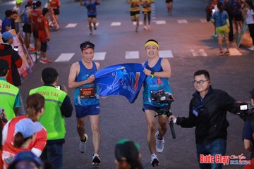 BƯỚC CHẠY CHÀO XUÂN THÀNH PHỐ QUẢNG NGÃI 2024 - Ảnh #1250137