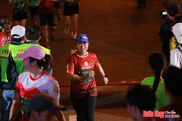 BƯỚC CHẠY CHÀO XUÂN THÀNH PHỐ QUẢNG NGÃI 2024 - Ảnh #1248102