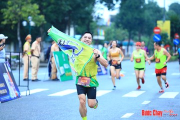 BƯỚC CHẠY CHÀO XUÂN THÀNH PHỐ QUẢNG NGÃI 2024 - Ảnh #1229949