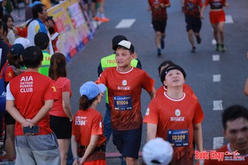 BƯỚC CHẠY CHÀO XUÂN THÀNH PHỐ QUẢNG NGÃI 2024 - Ảnh #1250532