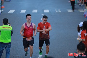 BƯỚC CHẠY CHÀO XUÂN THÀNH PHỐ QUẢNG NGÃI 2024 - Ảnh #1251520
