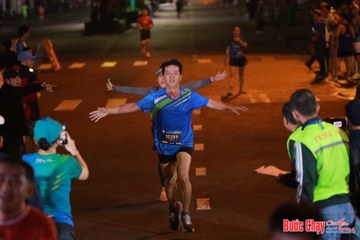 BƯỚC CHẠY CHÀO XUÂN THÀNH PHỐ QUẢNG NGÃI 2024 - Ảnh #1242706