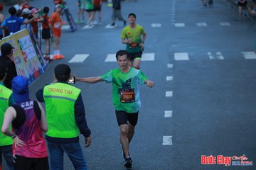 BƯỚC CHẠY CHÀO XUÂN THÀNH PHỐ QUẢNG NGÃI 2024 - Ảnh #1251173