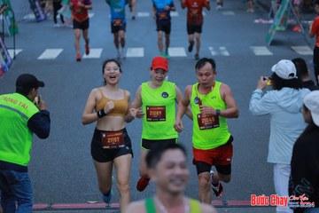 BƯỚC CHẠY CHÀO XUÂN THÀNH PHỐ QUẢNG NGÃI 2024 - Ảnh #1251734