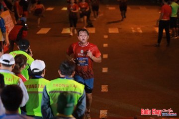 BƯỚC CHẠY CHÀO XUÂN THÀNH PHỐ QUẢNG NGÃI 2024 - Ảnh #1252464
