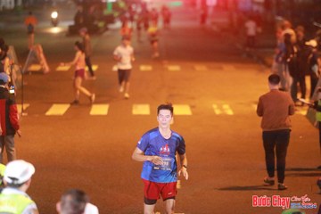BƯỚC CHẠY CHÀO XUÂN THÀNH PHỐ QUẢNG NGÃI 2024 - Ảnh #1220452