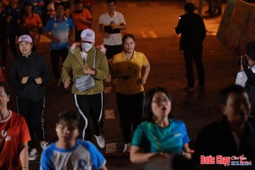 BƯỚC CHẠY CHÀO XUÂN THÀNH PHỐ QUẢNG NGÃI 2024 - Ảnh #1240169