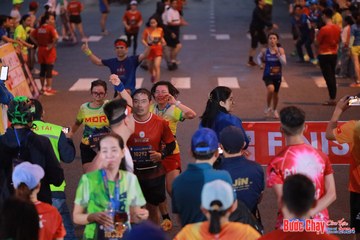 BƯỚC CHẠY CHÀO XUÂN THÀNH PHỐ QUẢNG NGÃI 2024 - Ảnh #1249926