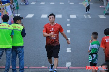 BƯỚC CHẠY CHÀO XUÂN THÀNH PHỐ QUẢNG NGÃI 2024 - Ảnh #1251853