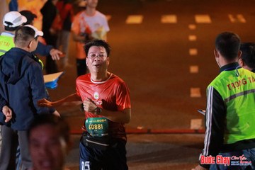 BƯỚC CHẠY CHÀO XUÂN THÀNH PHỐ QUẢNG NGÃI 2024 - Ảnh #1243154