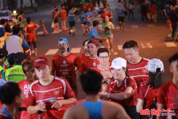 BƯỚC CHẠY CHÀO XUÂN THÀNH PHỐ QUẢNG NGÃI 2024 - Ảnh #1249629