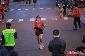 BƯỚC CHẠY CHÀO XUÂN THÀNH PHỐ QUẢNG NGÃI 2024 - Ảnh #1250170