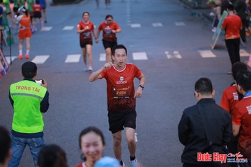 BƯỚC CHẠY CHÀO XUÂN THÀNH PHỐ QUẢNG NGÃI 2024 - Ảnh #1250643