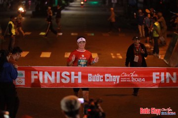 BƯỚC CHẠY CHÀO XUÂN THÀNH PHỐ QUẢNG NGÃI 2024 - Ảnh #1240658