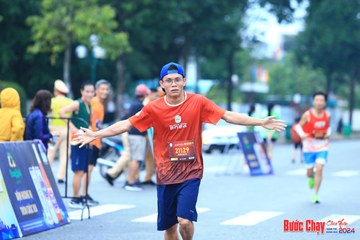BƯỚC CHẠY CHÀO XUÂN THÀNH PHỐ QUẢNG NGÃI 2024 - Ảnh #1231293