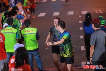 BƯỚC CHẠY CHÀO XUÂN THÀNH PHỐ QUẢNG NGÃI 2024 - Ảnh #1249857