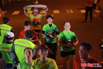 BƯỚC CHẠY CHÀO XUÂN THÀNH PHỐ QUẢNG NGÃI 2024 - Ảnh #1248634