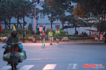 BƯỚC CHẠY CHÀO XUÂN THÀNH PHỐ QUẢNG NGÃI 2024 - Ảnh #1236818