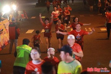 BƯỚC CHẠY CHÀO XUÂN THÀNH PHỐ QUẢNG NGÃI 2024 - Ảnh #1248829