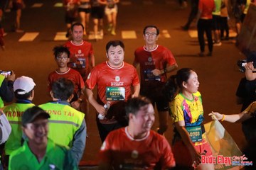 BƯỚC CHẠY CHÀO XUÂN THÀNH PHỐ QUẢNG NGÃI 2024 - Ảnh #1248194