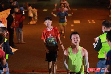 BƯỚC CHẠY CHÀO XUÂN THÀNH PHỐ QUẢNG NGÃI 2024 - Ảnh #1243016