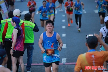 BƯỚC CHẠY CHÀO XUÂN THÀNH PHỐ QUẢNG NGÃI 2024 - Ảnh #1251303