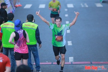 BƯỚC CHẠY CHÀO XUÂN THÀNH PHỐ QUẢNG NGÃI 2024 - Ảnh #1220627
