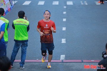BƯỚC CHẠY CHÀO XUÂN THÀNH PHỐ QUẢNG NGÃI 2024 - Ảnh #1251532