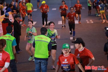 BƯỚC CHẠY CHÀO XUÂN THÀNH PHỐ QUẢNG NGÃI 2024 - Ảnh #1250013