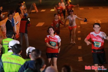 BƯỚC CHẠY CHÀO XUÂN THÀNH PHỐ QUẢNG NGÃI 2024 - Ảnh #1246190